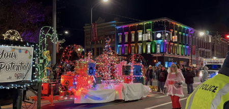 Parade of Lights brings holiday cheer to Norwich